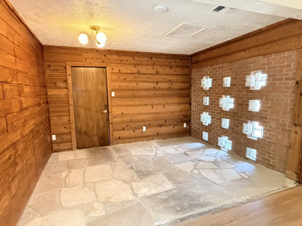 4606 S 2nd Street Austin, TX 78745