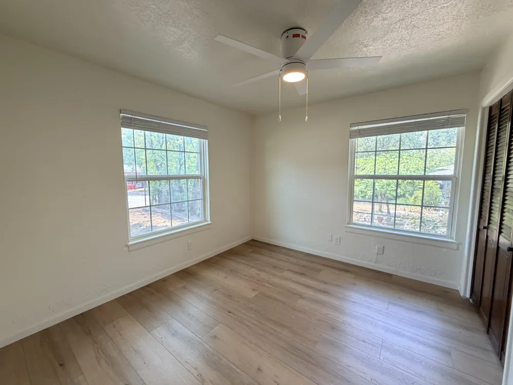 4606 S 2nd Street Austin, TX 78745