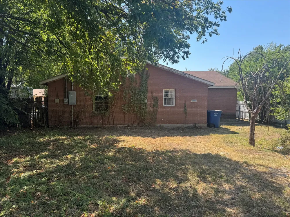 2331 Talco Drive Dallas, TX 75241