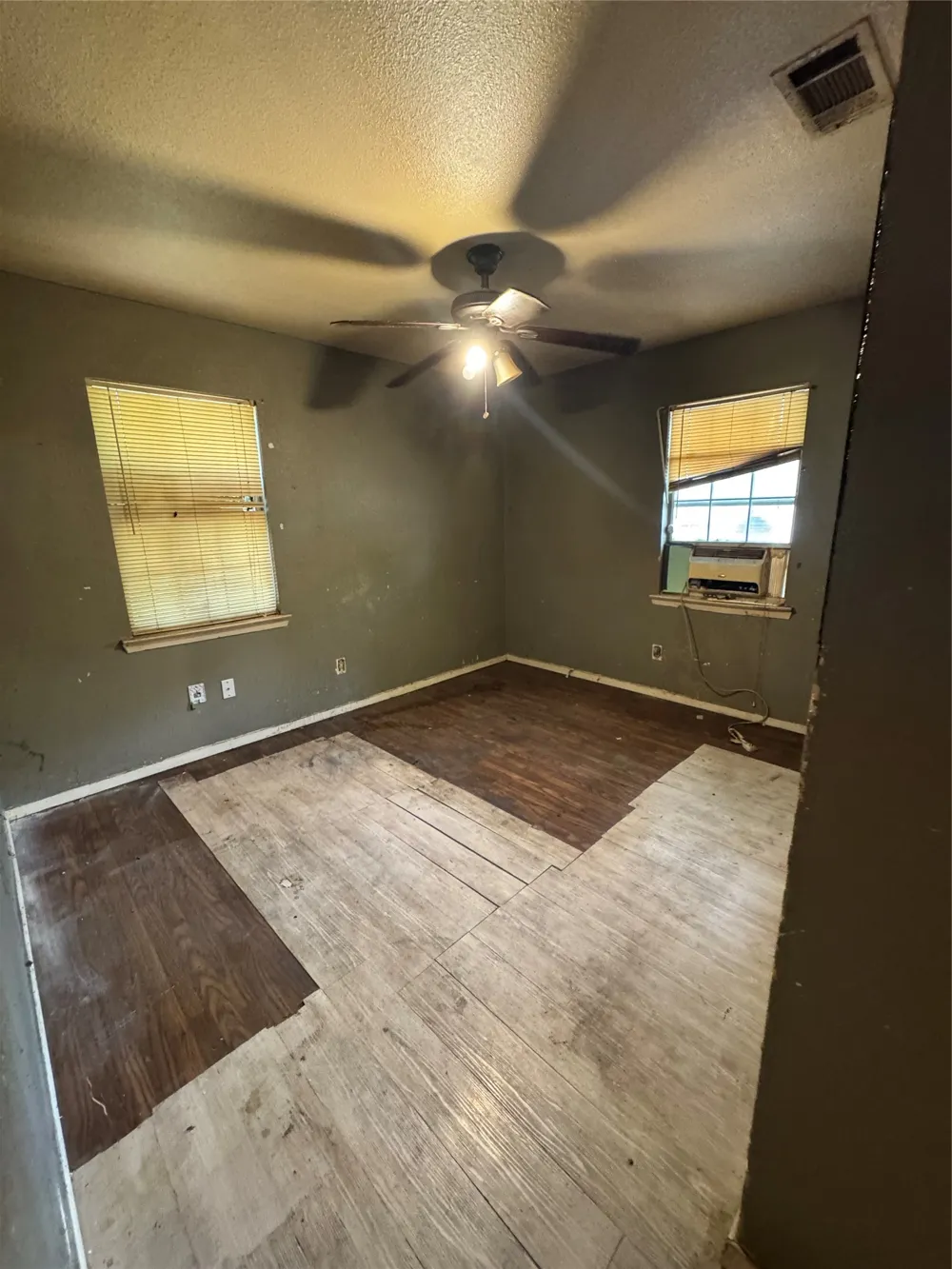 2331 Talco Drive Dallas, TX 75241