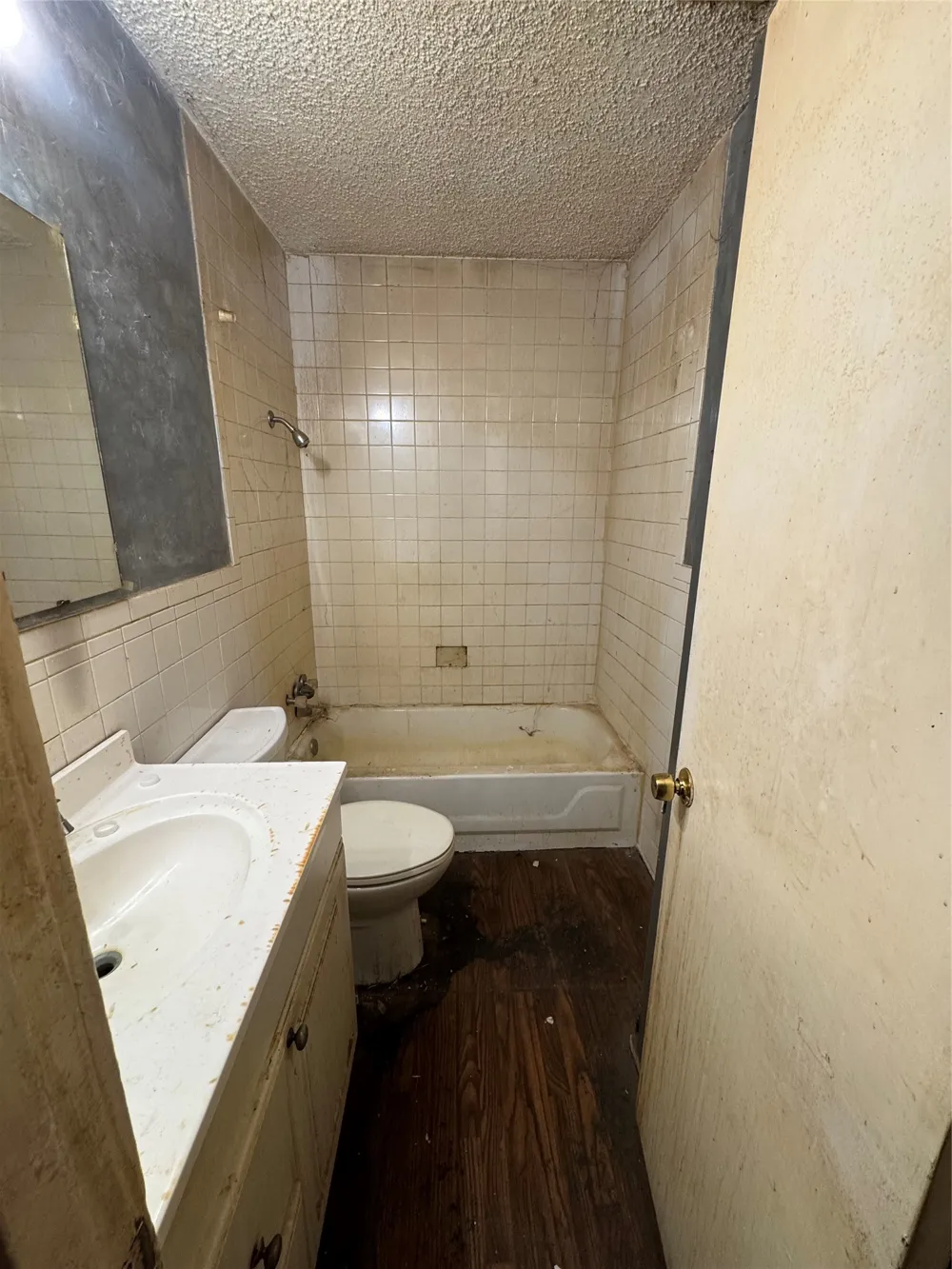 2331 Talco Drive Dallas, TX 75241