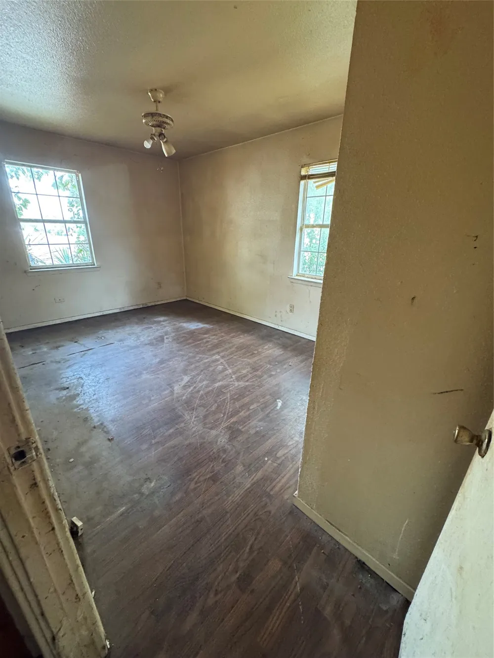 2331 Talco Drive Dallas, TX 75241
