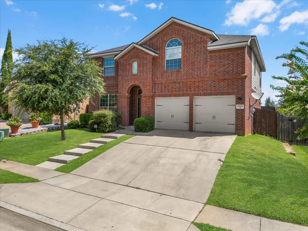 2909 Merry View Lane Fort Worth, TX 76120