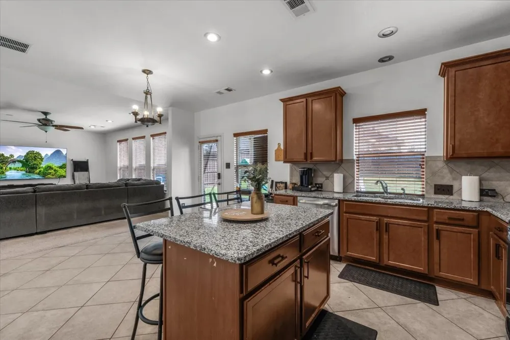 2909 Merry View Lane Fort Worth, TX 76120