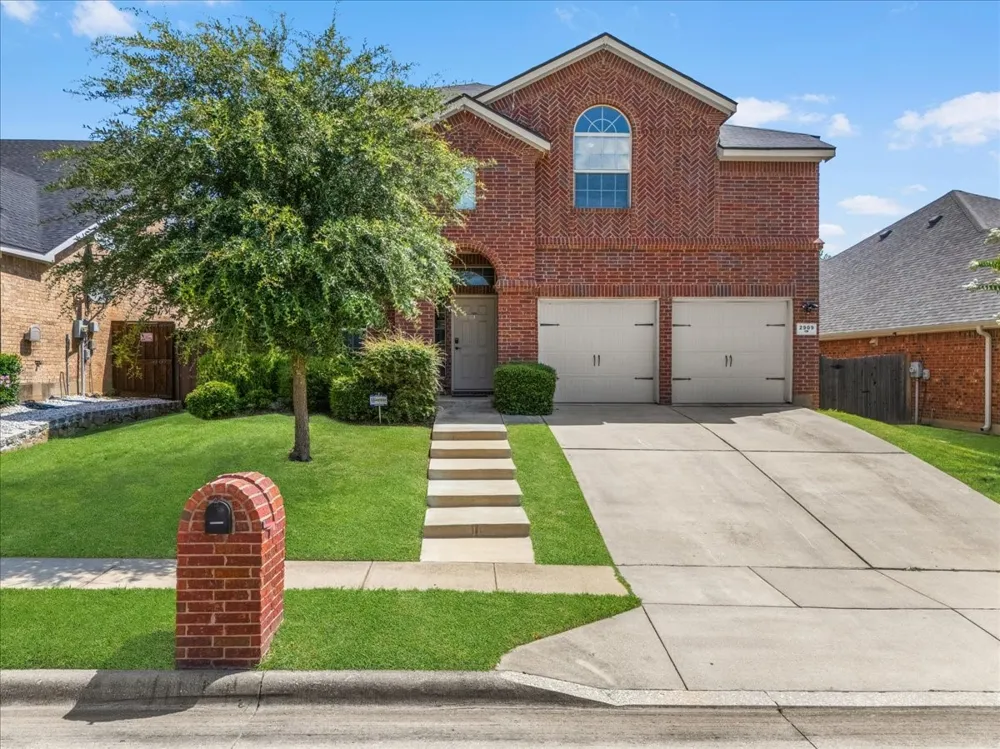 2909 Merry View Lane Fort Worth, TX 76120