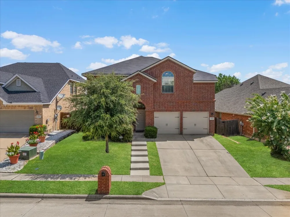 2909 Merry View Lane Fort Worth, TX 76120