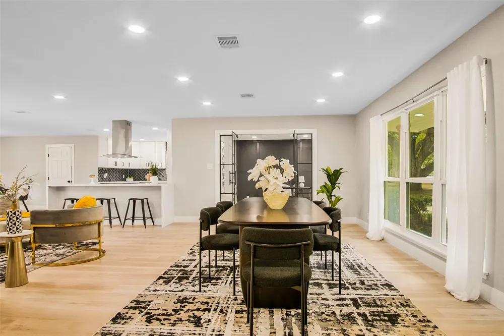 5731 Creekbend Drive Houston, TX 77096