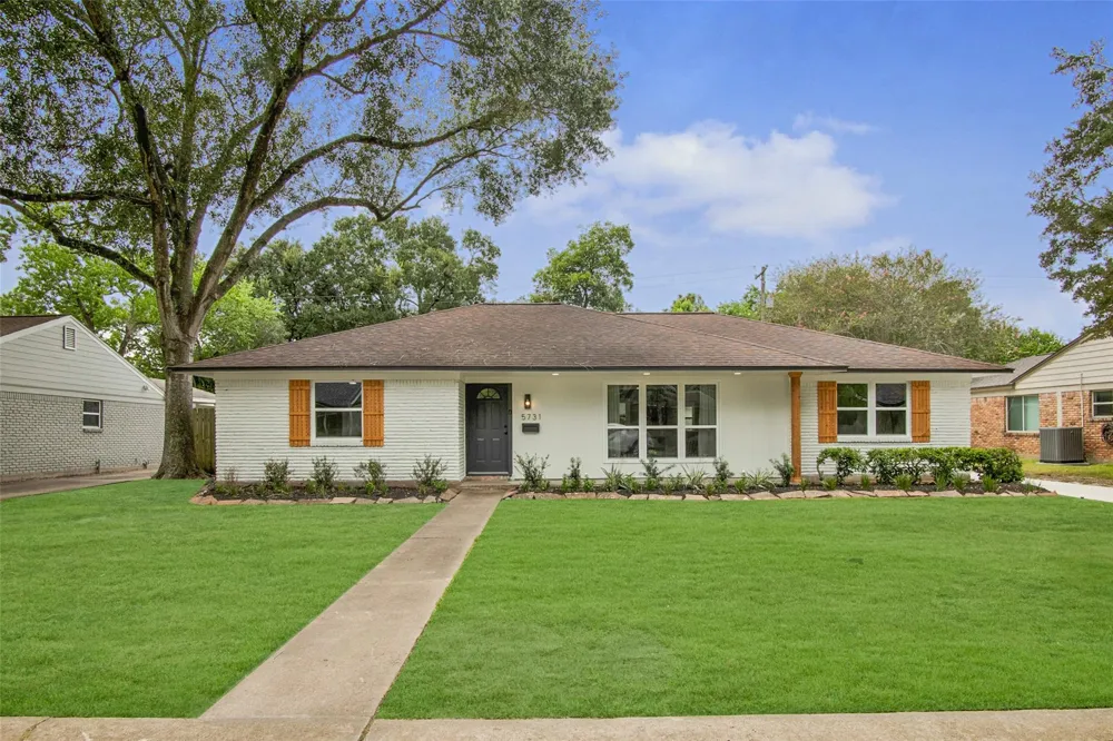 5731 Creekbend Drive Houston, TX 77096
