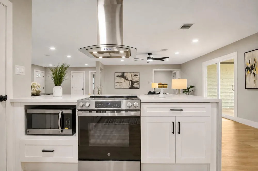5731 Creekbend Drive Houston, TX 77096