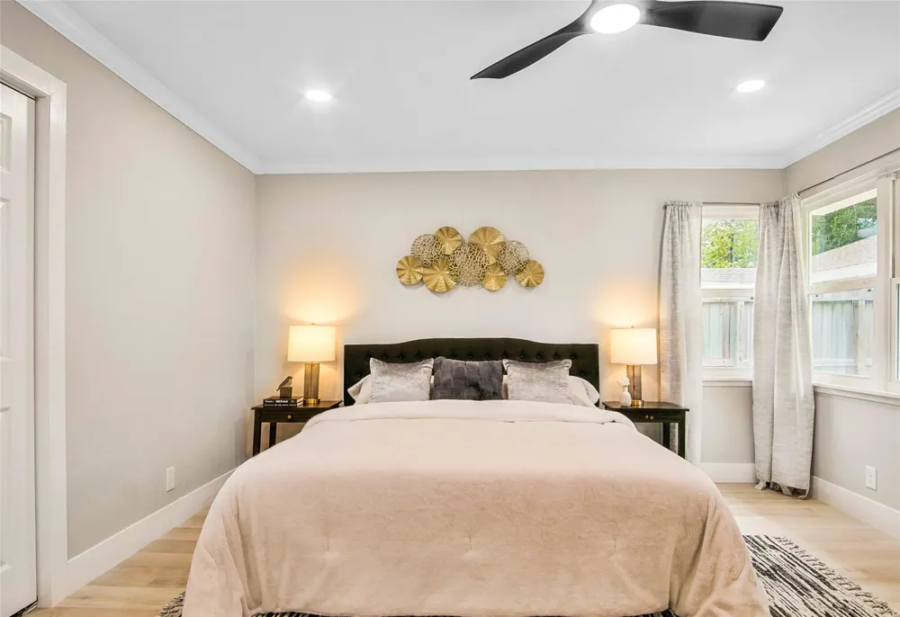 5731 Creekbend Drive Houston, TX 77096