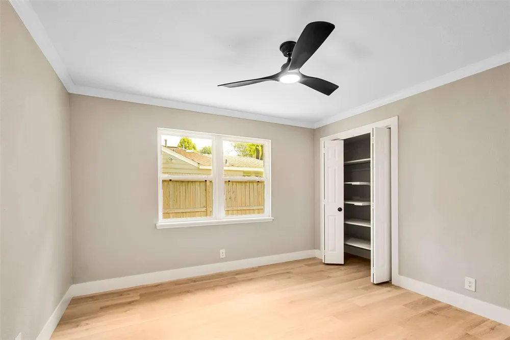 5731 Creekbend Drive Houston, TX 77096