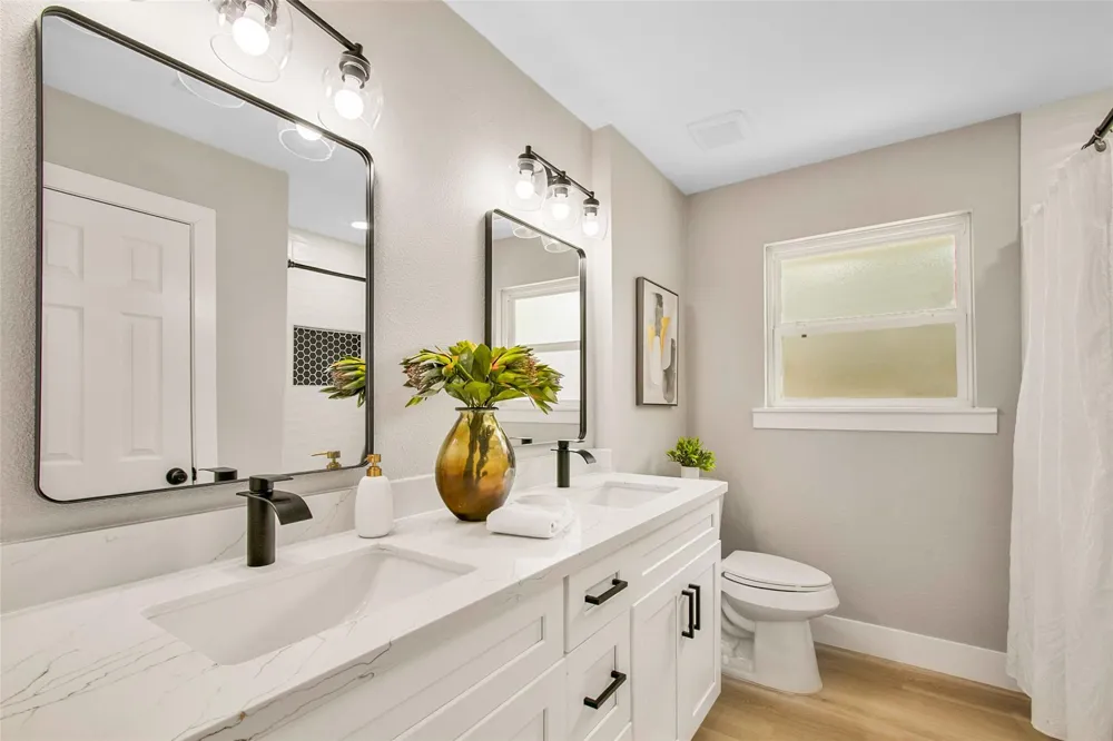 5731 Creekbend Drive Houston, TX 77096