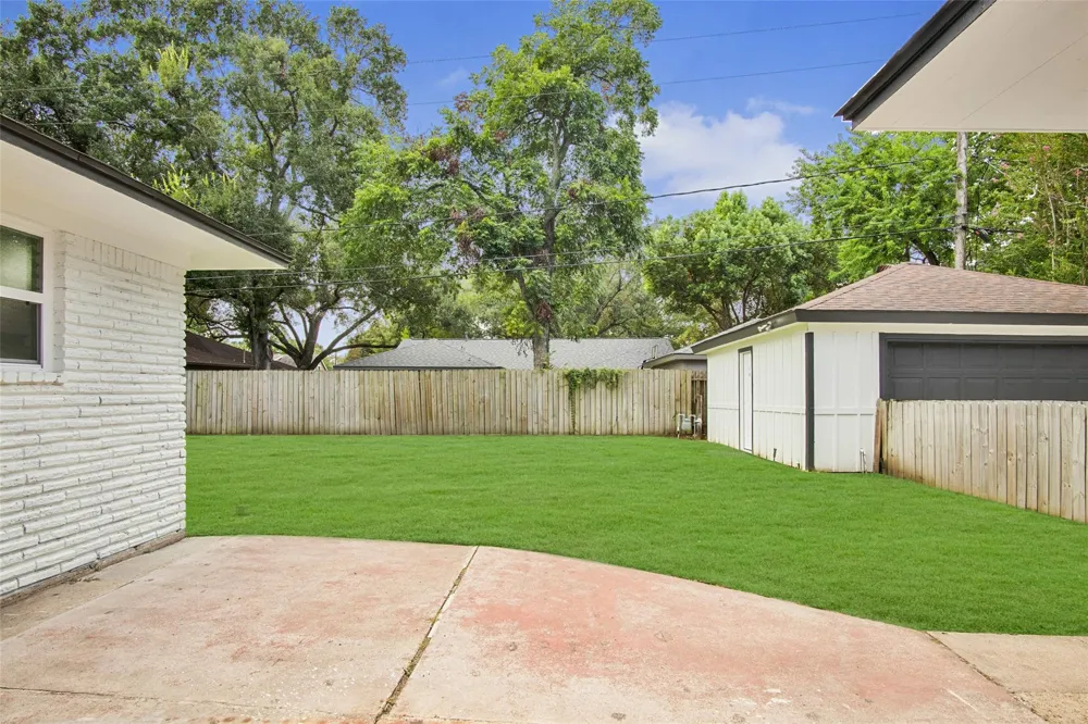5731 Creekbend Drive Houston, TX 77096