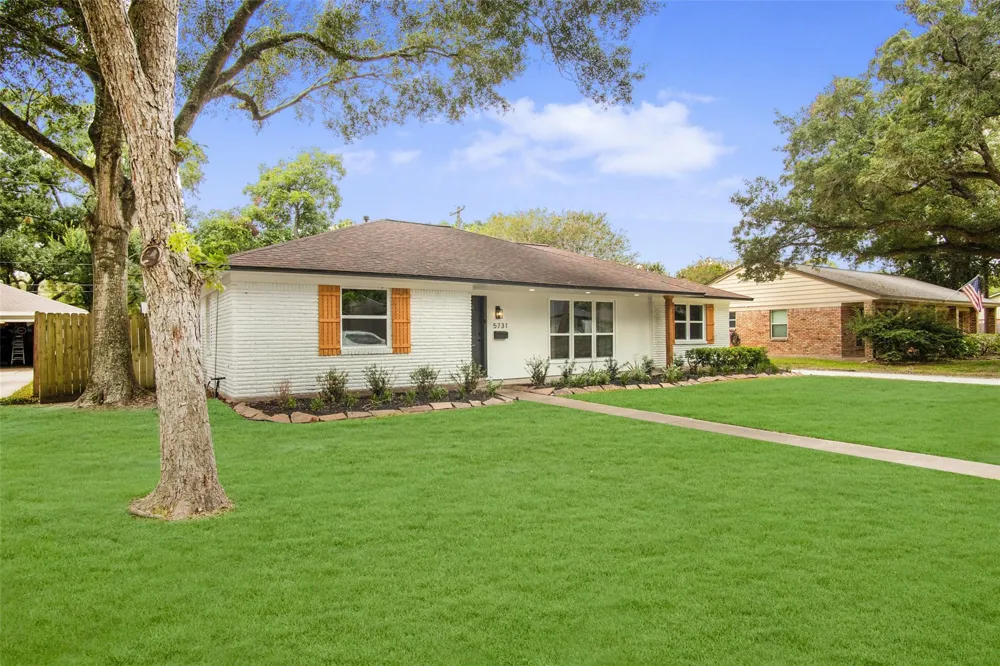5731 Creekbend Drive Houston, TX 77096