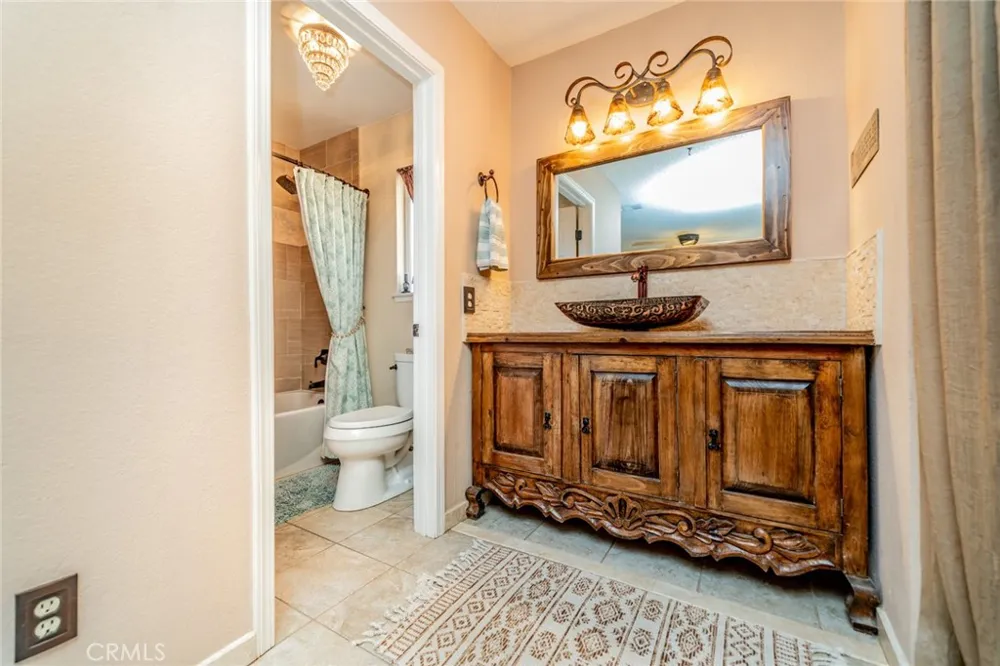 37365 96th E Littlerock, CA 93543