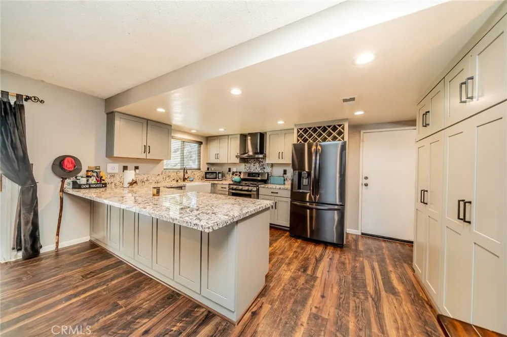 37365 96th E Littlerock, CA 93543
