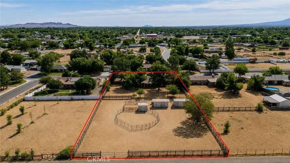 37365 96th E Littlerock, CA 93543