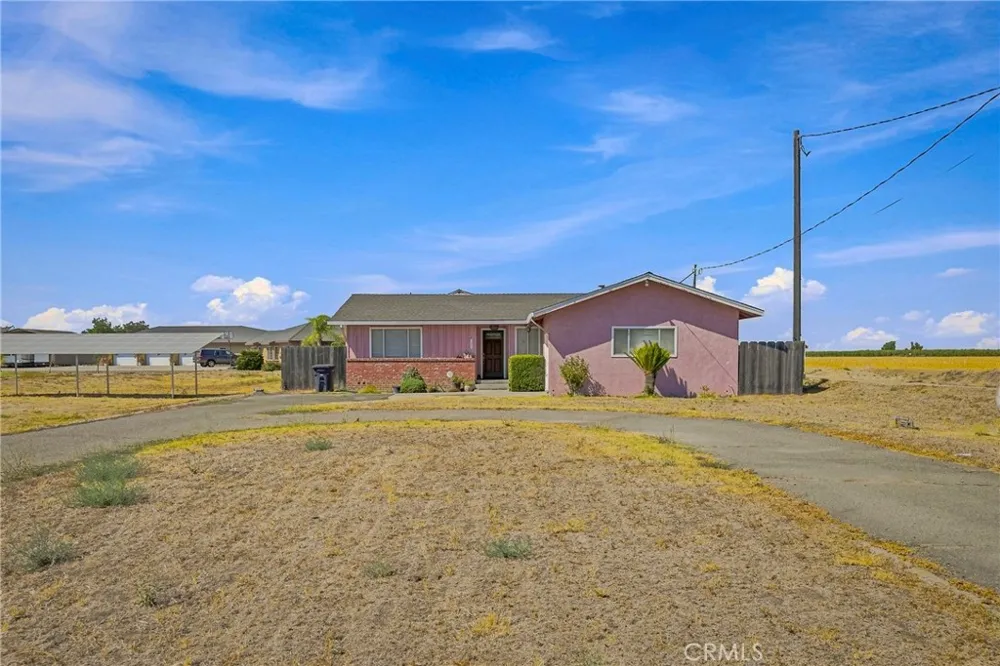 128 E El Nido El Nido, CA 95317