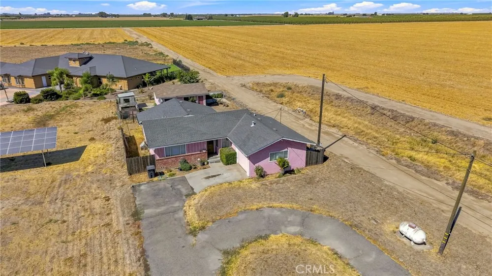128 E El Nido El Nido, CA 95317