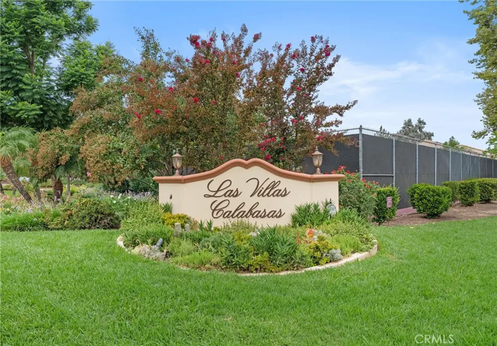 23034 Park Sorrento Calabasas, CA 91302