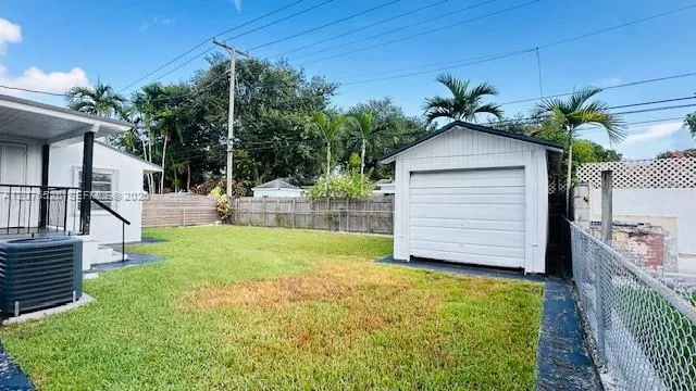 6371 SW 39th St Miami, FL 33155