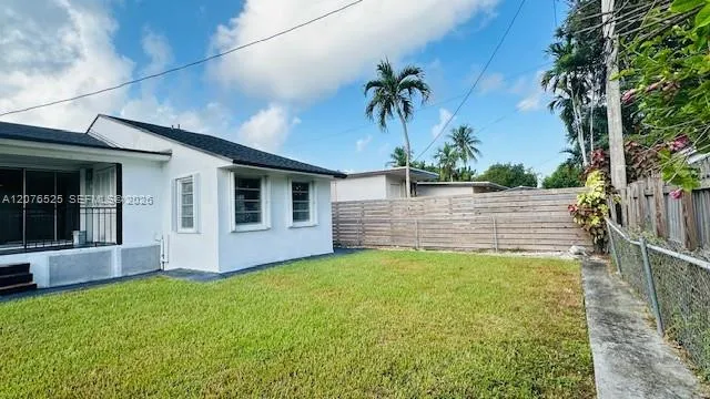 6371 SW 39th St Miami, FL 33155