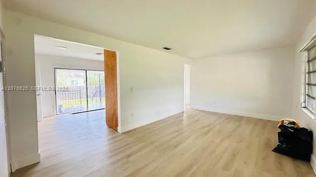 6371 SW 39th St Miami, FL 33155