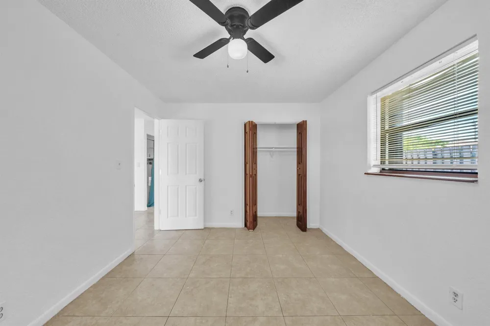 237 SW 5th Street #4D Deerfield Beach, FL 33441