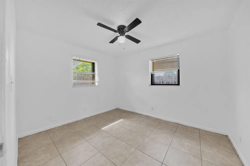 237 SW 5th Street #4D Deerfield Beach, FL 33441
