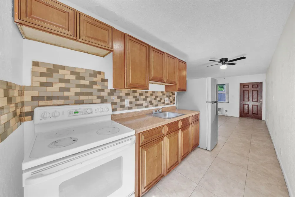 237 SW 5th Street #4D Deerfield Beach, FL 33441