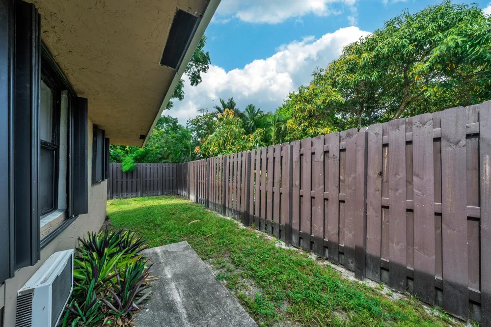 237 SW 5th Street #4D Deerfield Beach, FL 33441