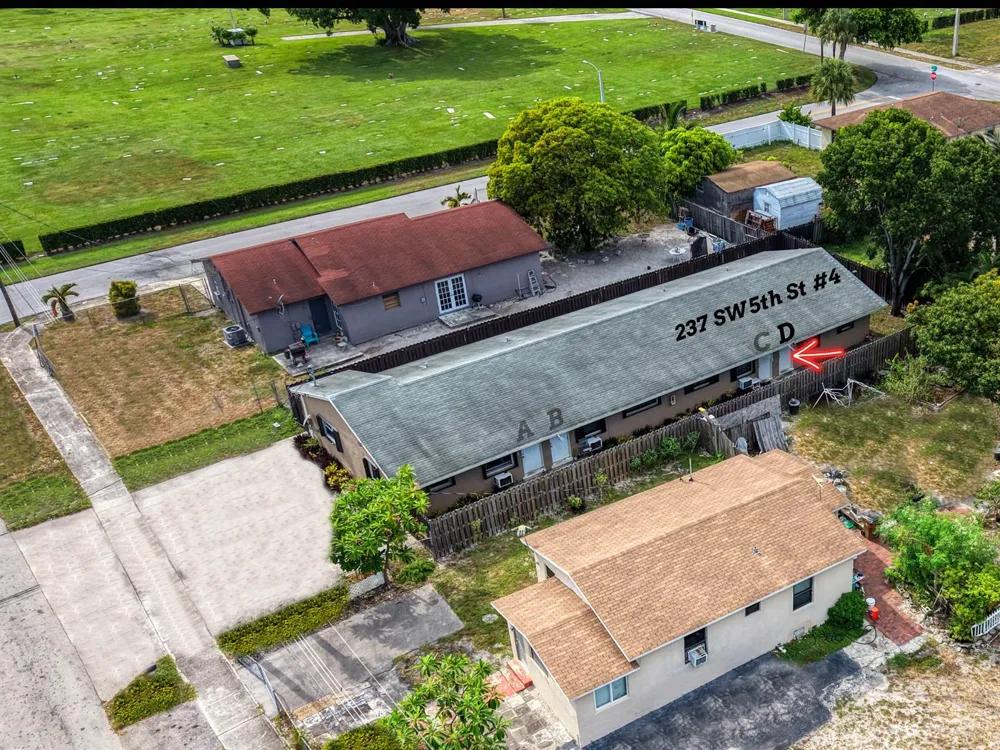 237 SW 5th Street #4D Deerfield Beach, FL 33441