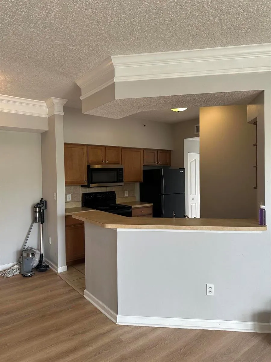 9849 BAYWINDS DRIVE #8302 West Palm Beach, FL 33411