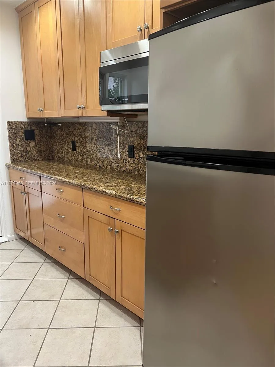 225 SE 16th Ave #5 Fort Lauderdale, FL 33301