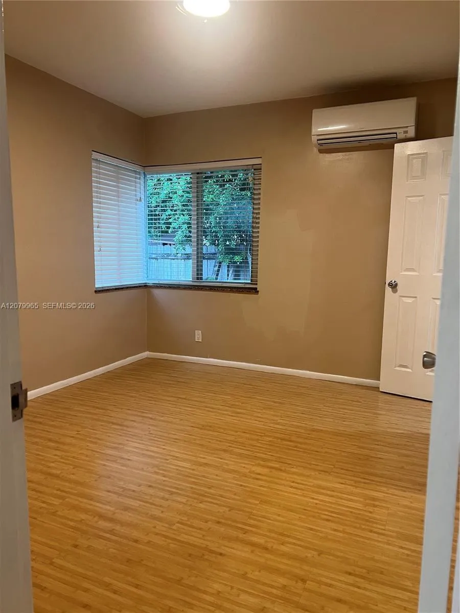 225 SE 16th Ave #5 Fort Lauderdale, FL 33301