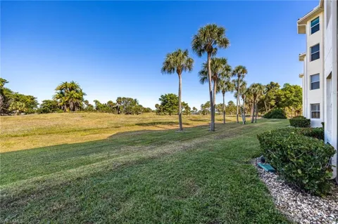 4015 Palm Tree Boulevard #102