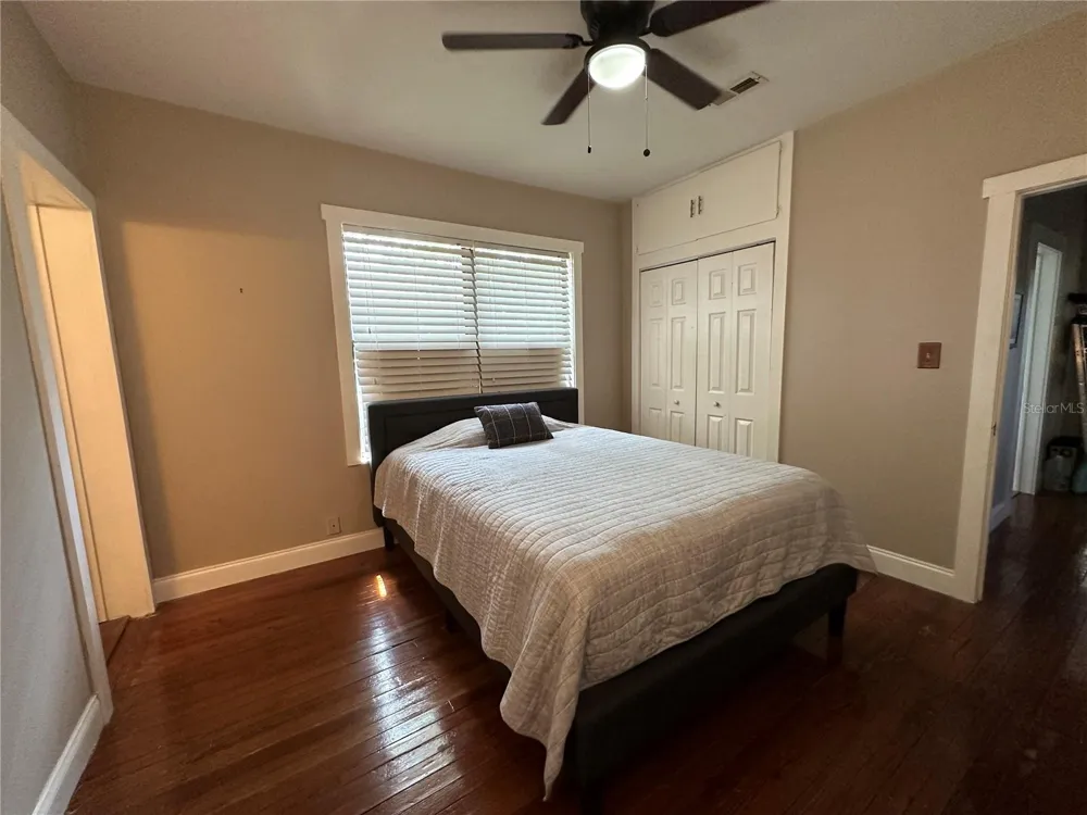 1308 E FRIERSON AVENUE Tampa, FL 33603