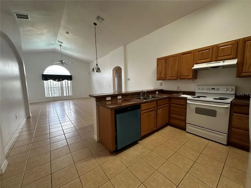 4795 CUMBRIAN LAKES DRIVE Kissimmee, FL 34746