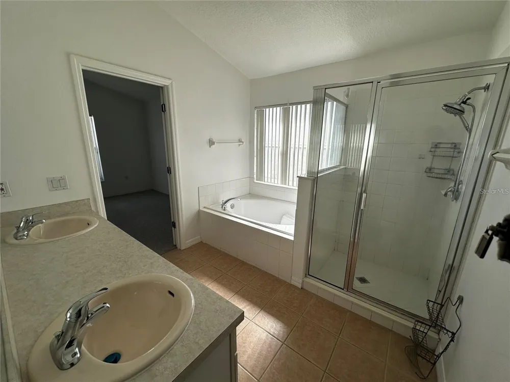 4795 CUMBRIAN LAKES DRIVE Kissimmee, FL 34746