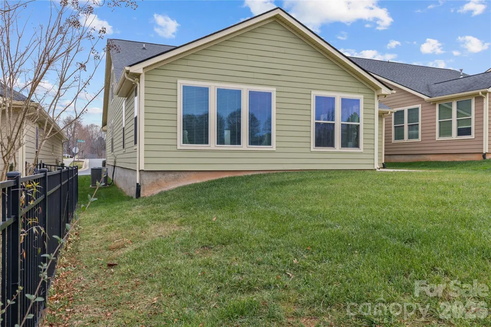 129 Johnson Manor Street Mooresville, NC 28115