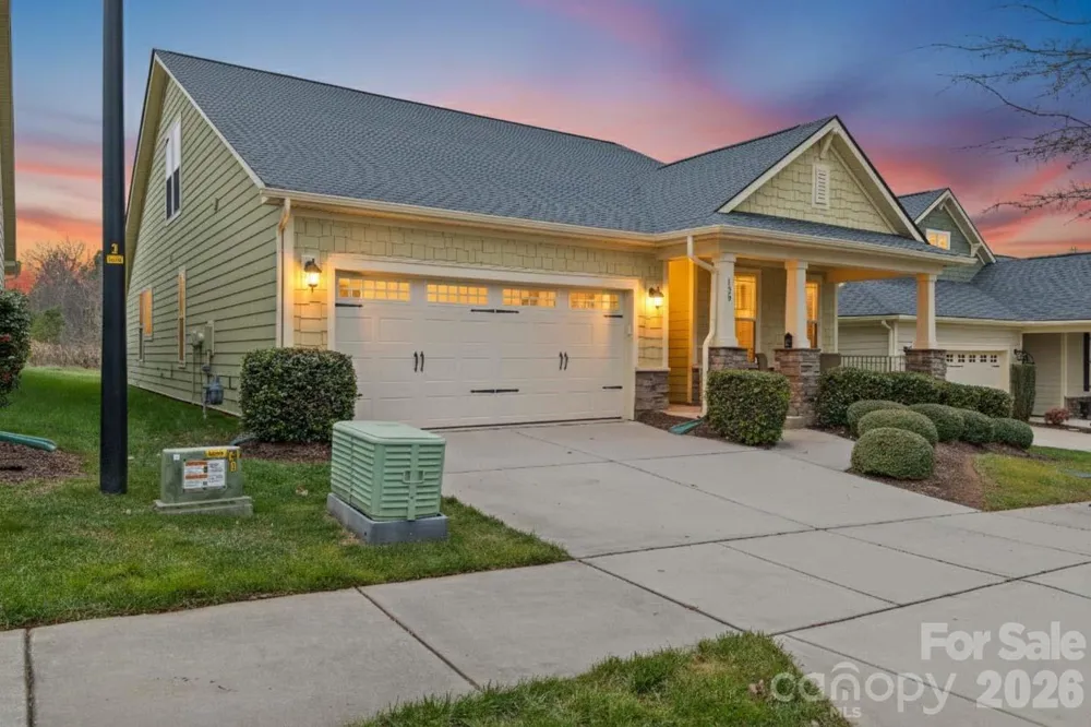 129 Johnson Manor Street Mooresville, NC 28115