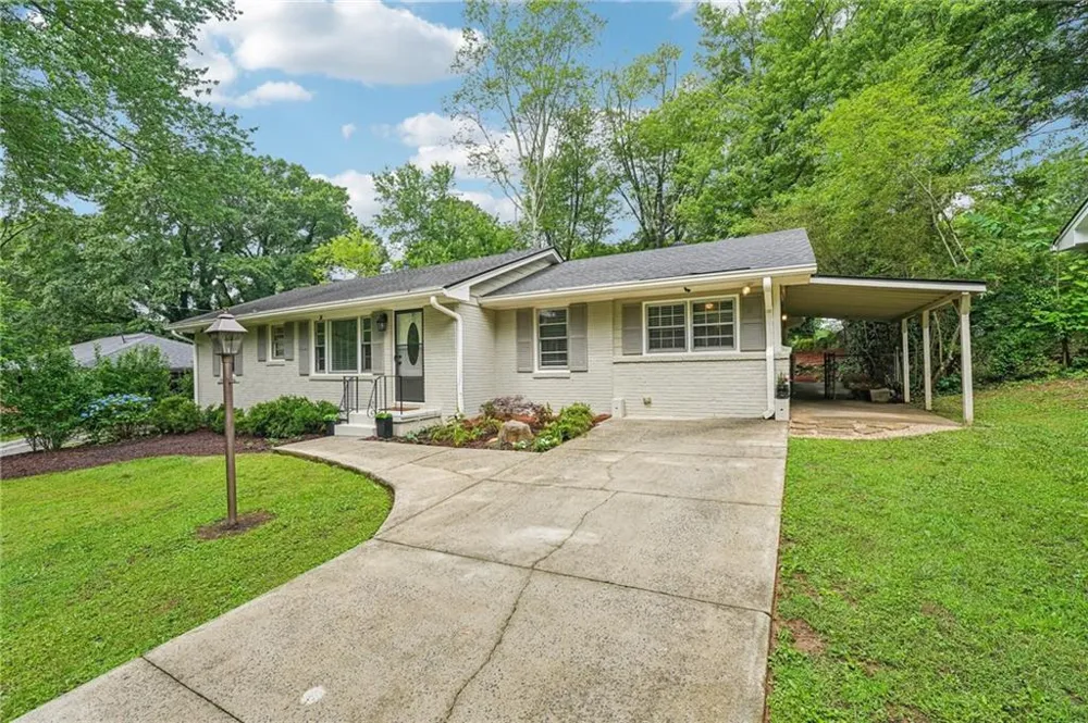 2120 Meadowbrook Lane SE Marietta, GA 30067