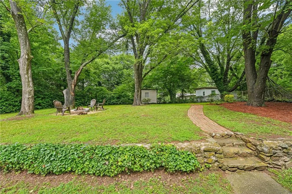 2120 Meadowbrook Lane SE Marietta, GA 30067