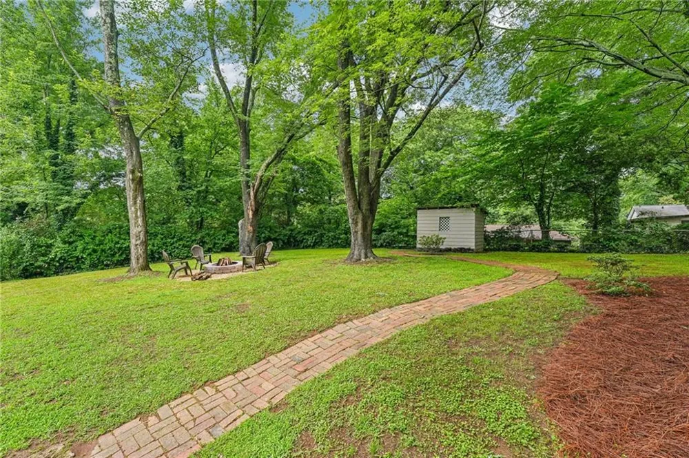 2120 Meadowbrook Lane SE Marietta, GA 30067