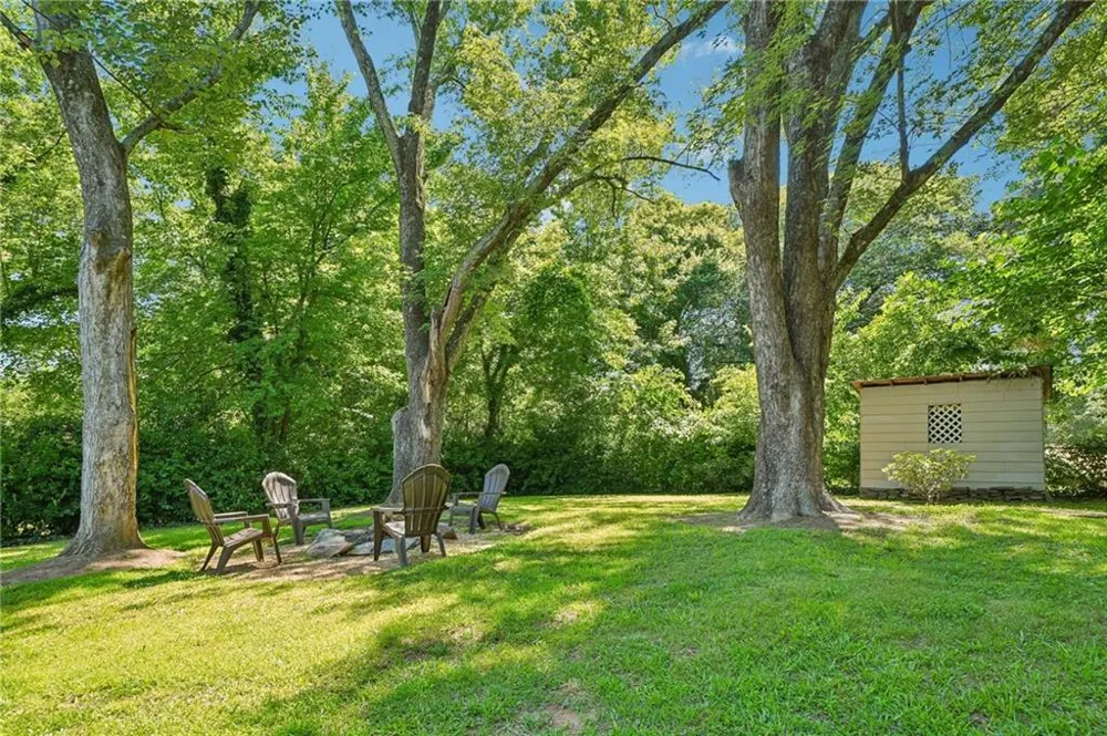 2120 Meadowbrook Lane SE Marietta, GA 30067