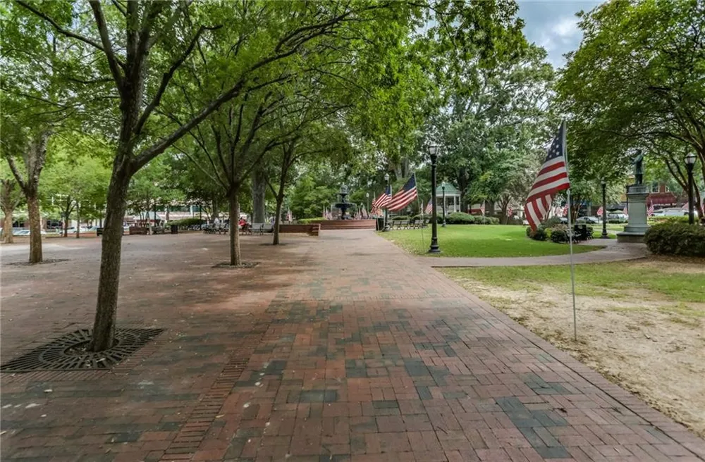 2120 Meadowbrook Lane SE Marietta, GA 30067