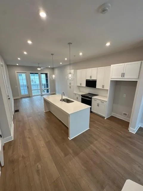 989 Bibbs Circle NW #24 Atlanta, GA 30318