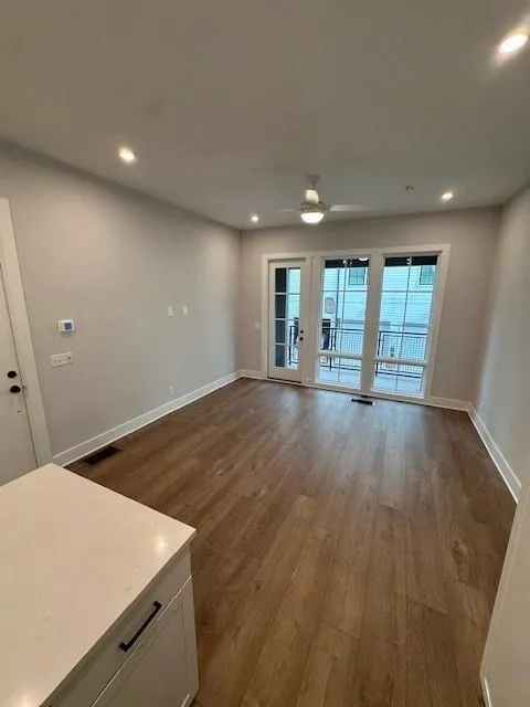 989 Bibbs Circle NW #24 Atlanta, GA 30318