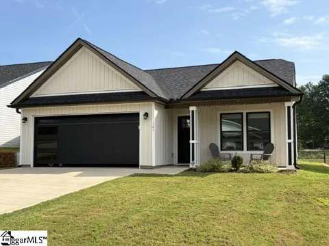 121 Sunrise Road
