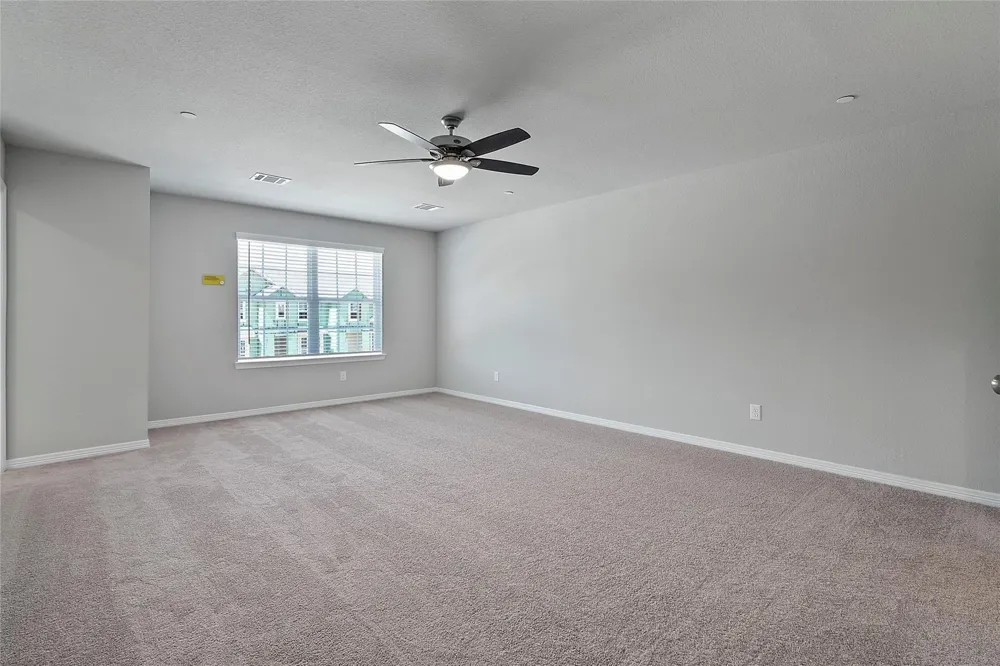 2331 Seven Oaks Boulevard #16 Tomball, TX 77375